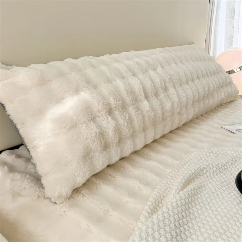 Taie d'oreiller Longue en Peluche – Douceur & Confort