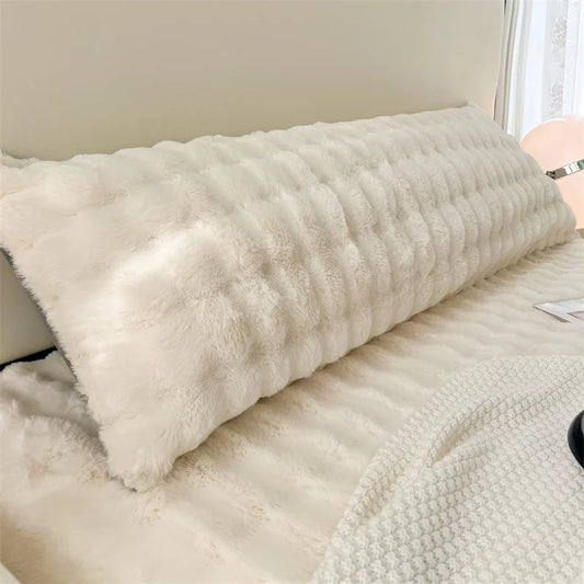 Taie d'oreiller Longue en Peluche – Douceur & Confort